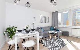 Family apartment with balcony Warszawska Gdynia by Noclegi Renters